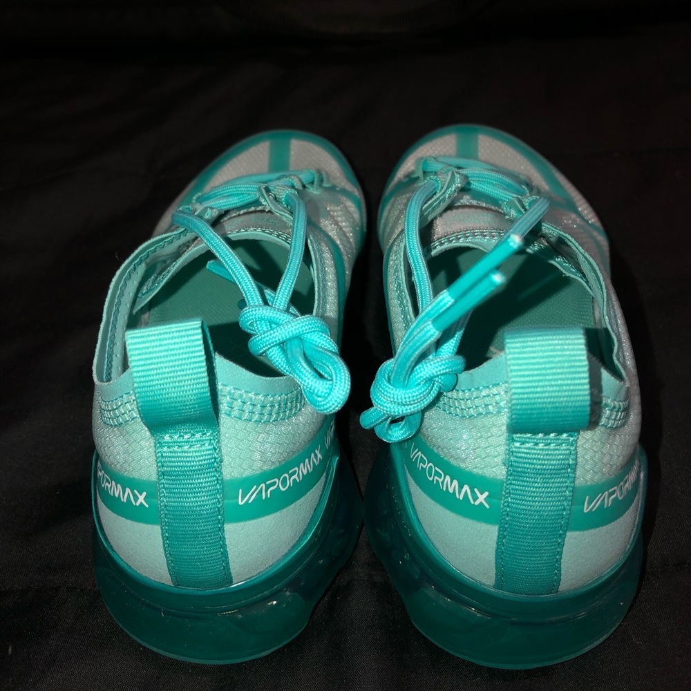SOLD‼️‼️‼️Women’s Air Vapormax 2019 “Teal tint”. - Picture 3 of 8